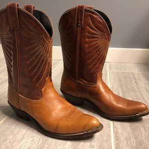 Women’s cowboy boots